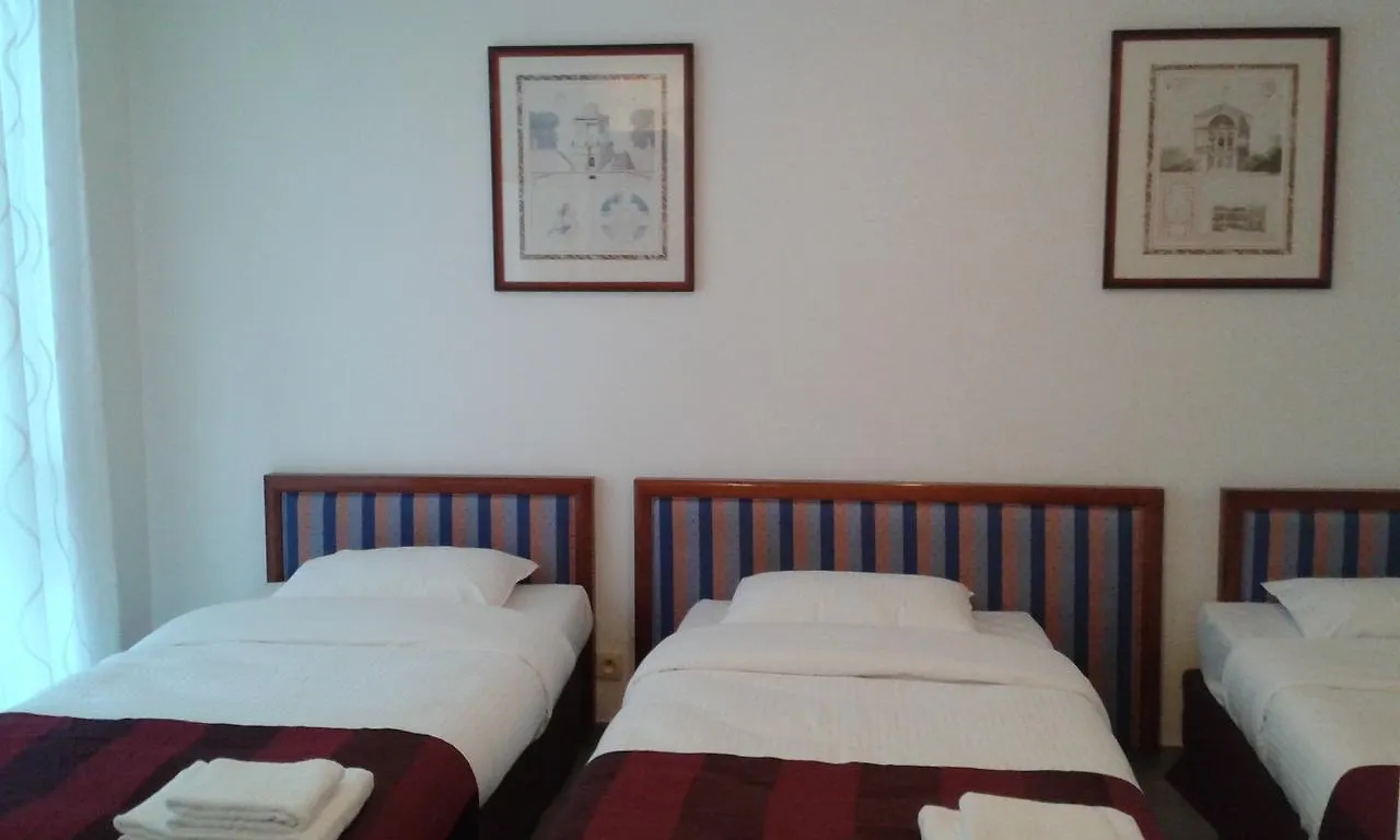 Holidays Hostel Midi Brussels